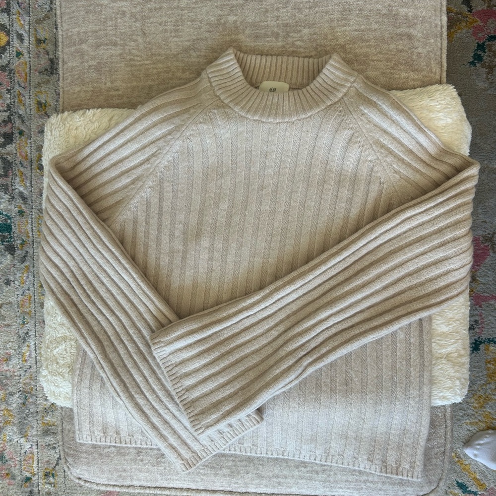 H&M Cream Ribbed Knit Sweater - Picture 2 of 4